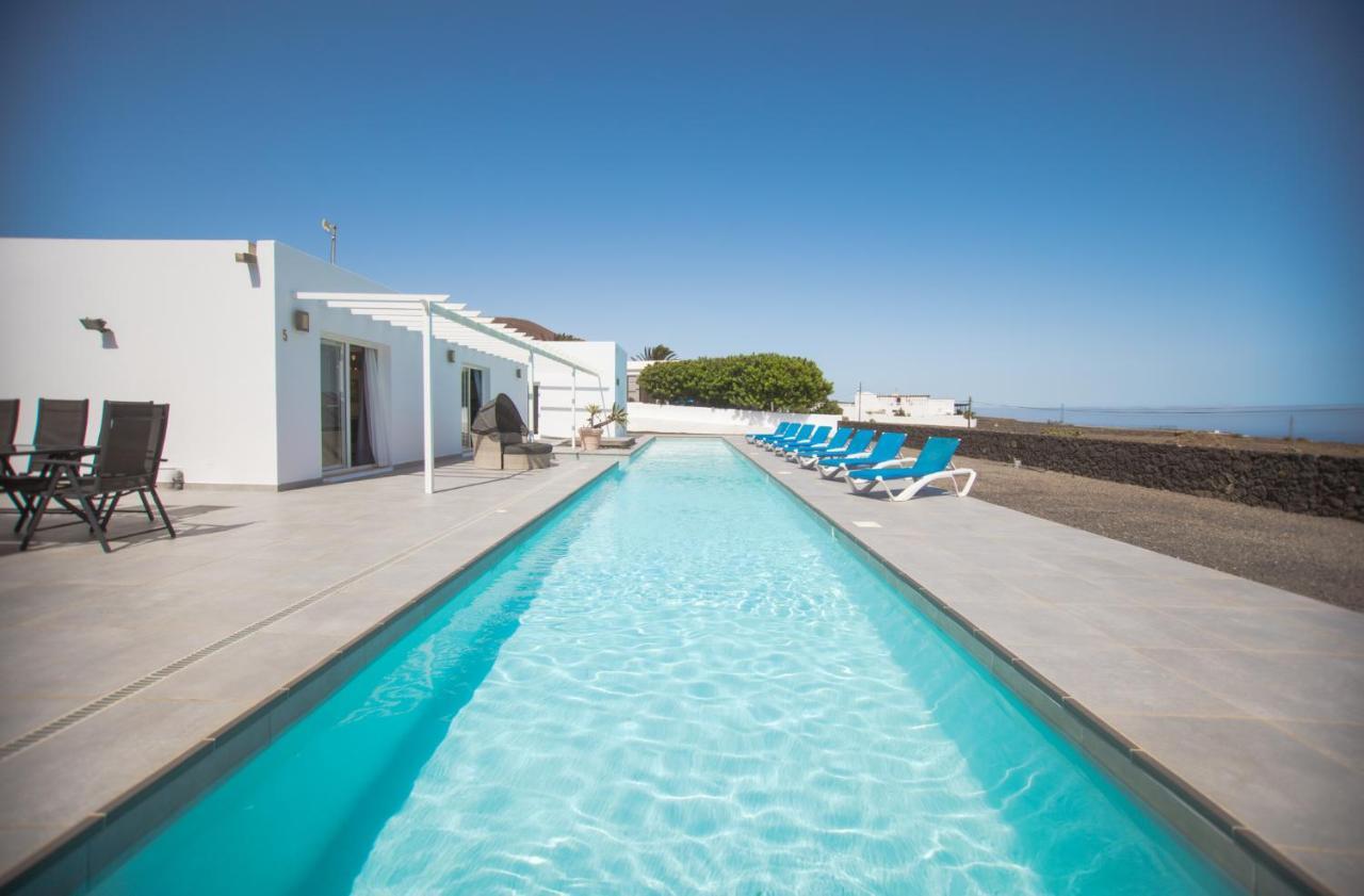 Willa Casa Conil With A Private 25 Meter Heated Pool Zewnętrze zdjęcie